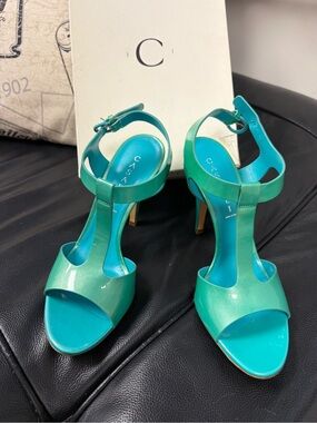 BNWB Casadei Green-Teal Patent Leather T-Strap High Heels EU 41 size 10